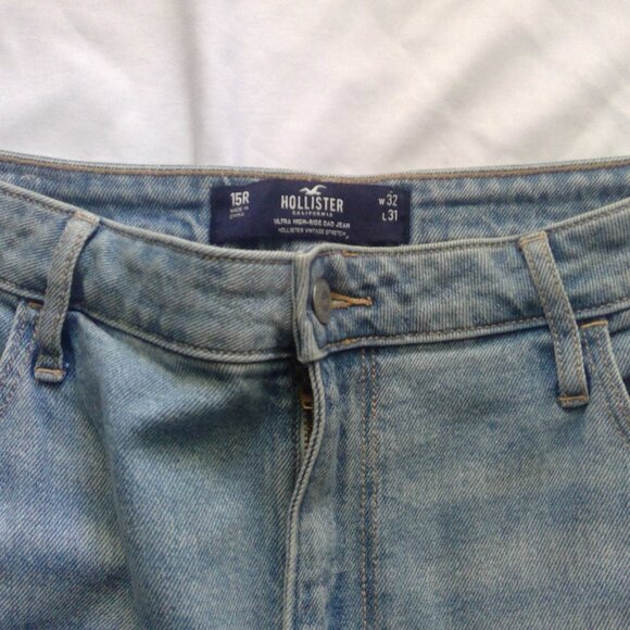 Hollister Ultra High Rise Dad Distressed Long Length Light Wash Boot Cut Jeans - Picture 9 of 9